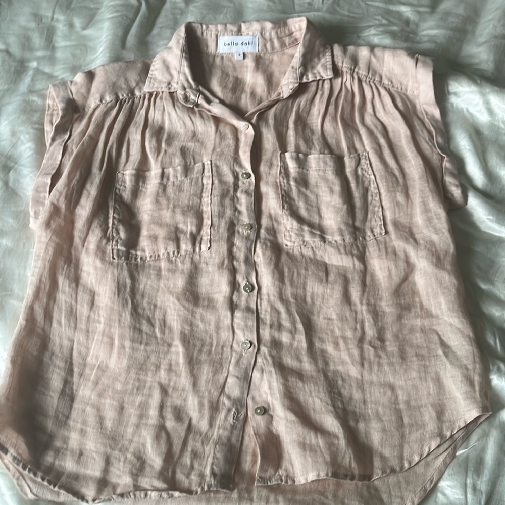 Bella Dahl Cap Sleeve Button Down shirt two pocket front pink - Picture 3 of 9
